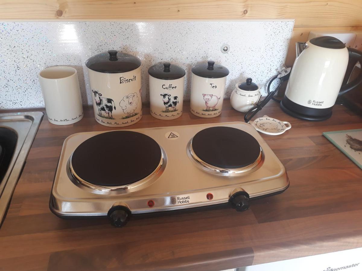 Country Bumpkin - Romantic Couples Stay In Oakhill Cabin מראה חיצוני תמונה