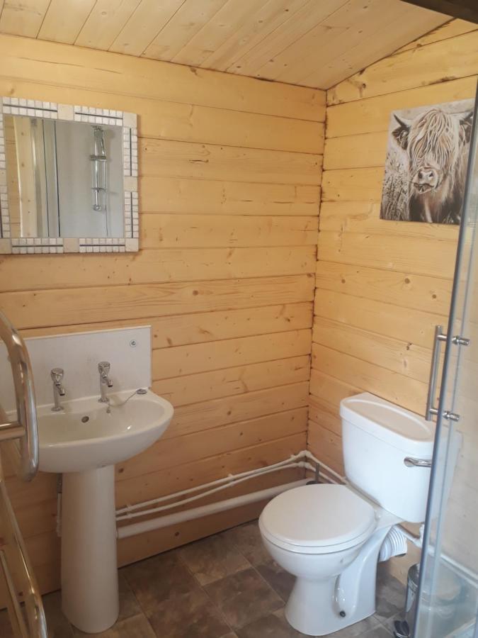 Country Bumpkin - Romantic Couples Stay In Oakhill Cabin מראה חיצוני תמונה